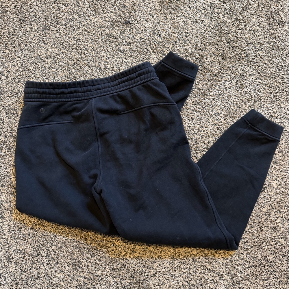 Lululemon sweats